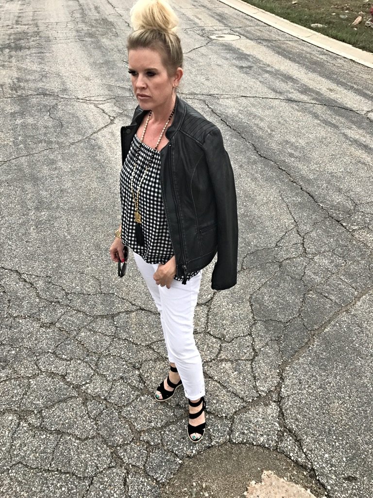 Outfit kut from the kloth leather jacket & jeans, gingham top