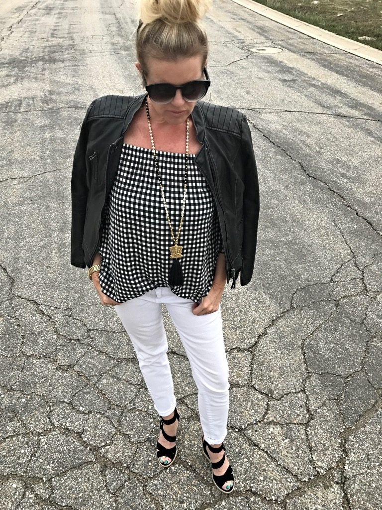 Outfit kut from the kloth leather jacket & jeans, gingham top
