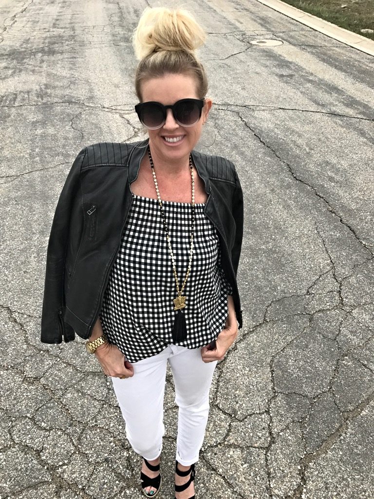 Outfit kut from the kloth leather jacket & jeans, gingham top