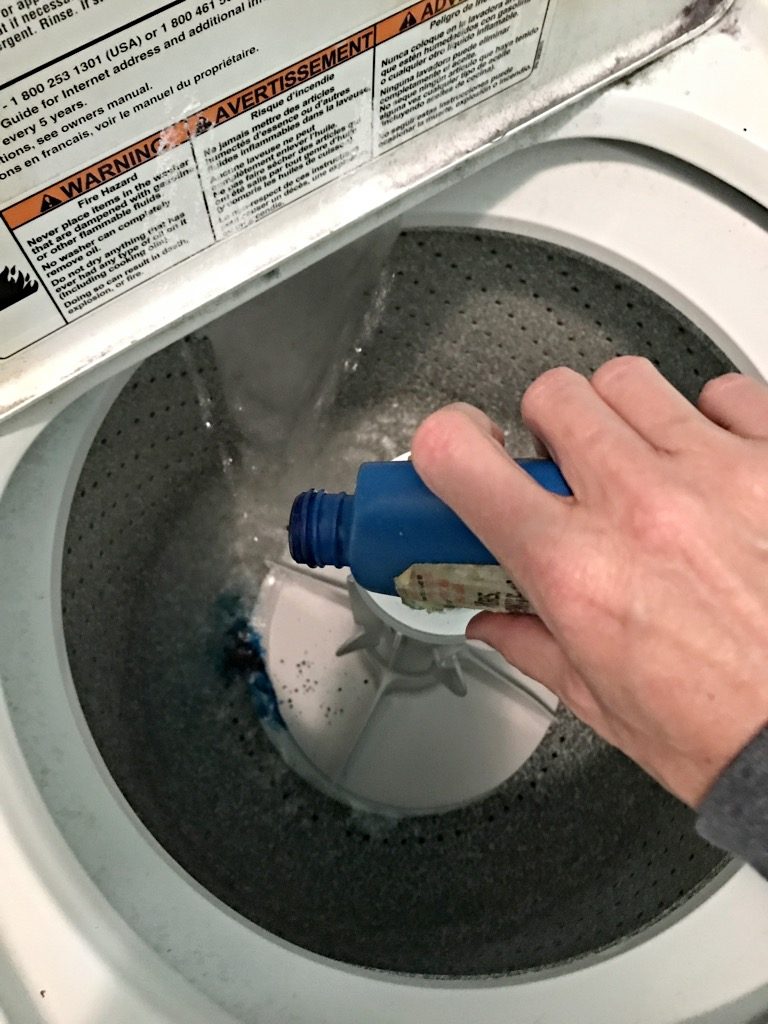 Mrs. Stewart's Liquid bluing, keeping Whites white