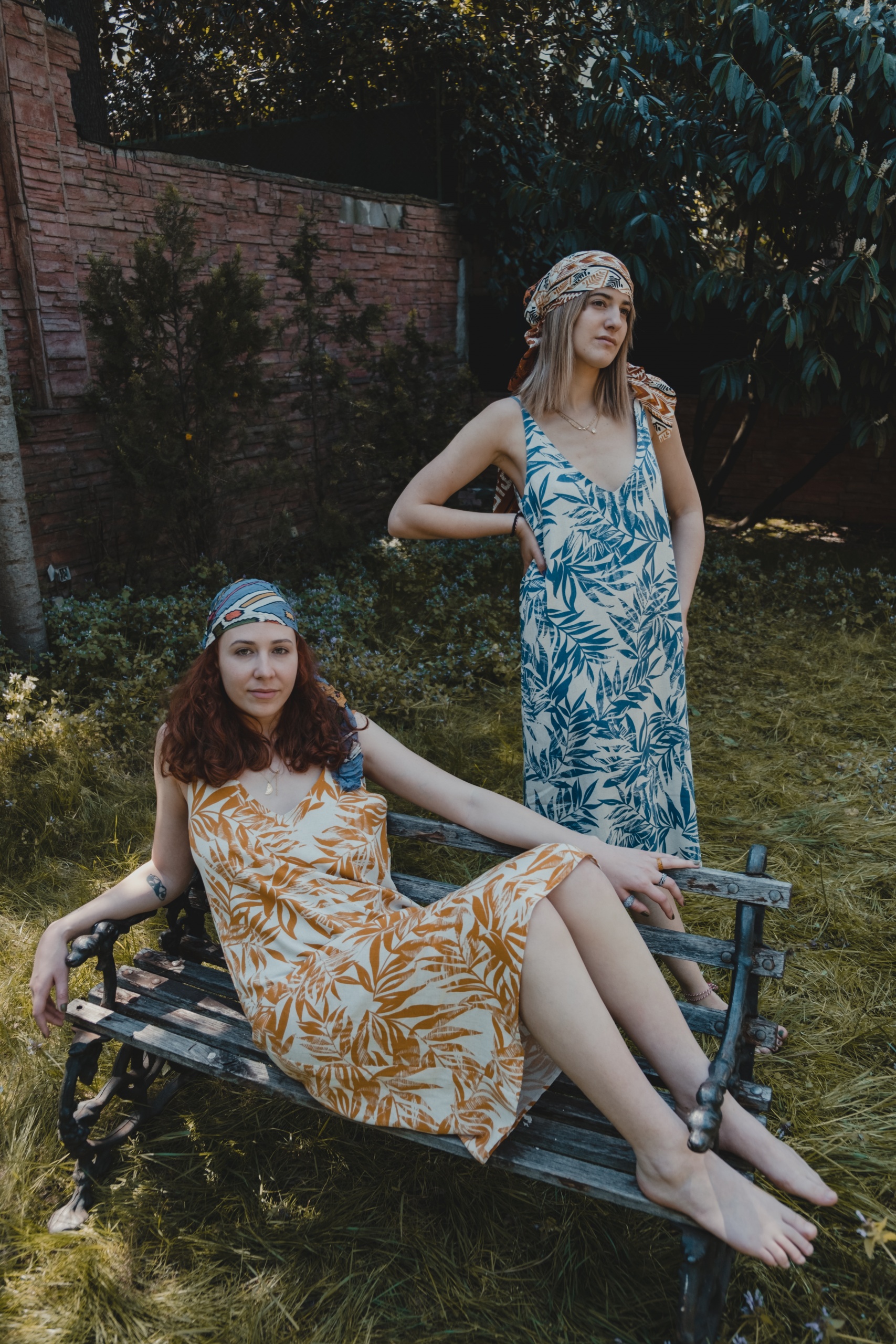 Here are a few tips on how to pull off retro fashion in 2021: