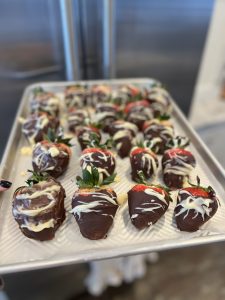 5 Ingredient Easy Chocolate Covered Strawberries 