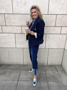A Perfectly Polished Chic Cuffed Jean Outfit