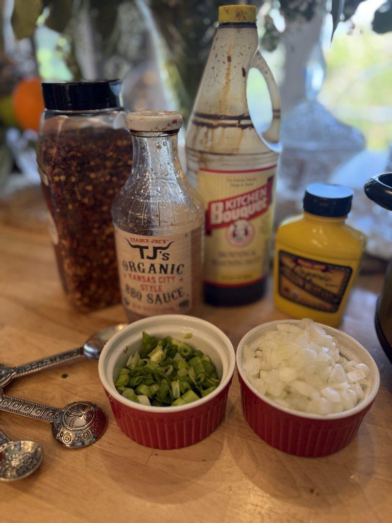 Easy Slow Cooker Shredded Bbq Chicken Sandwhiches