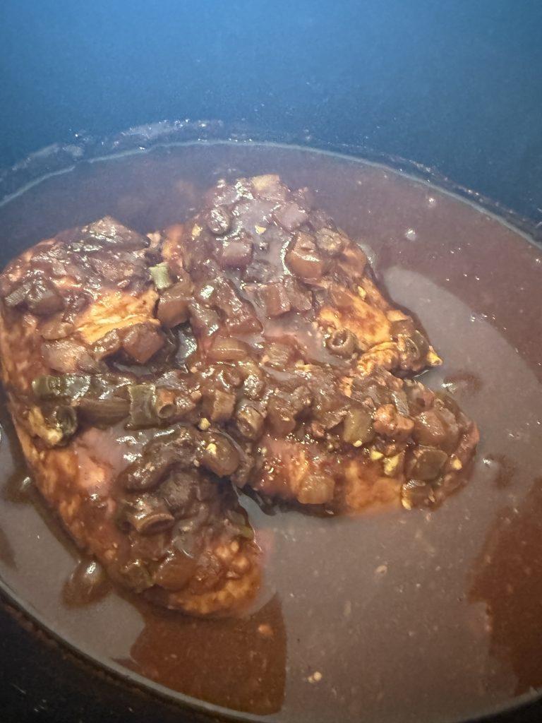 Easy Slow Cooker Shredded Bbq Chicken Sandwhiches