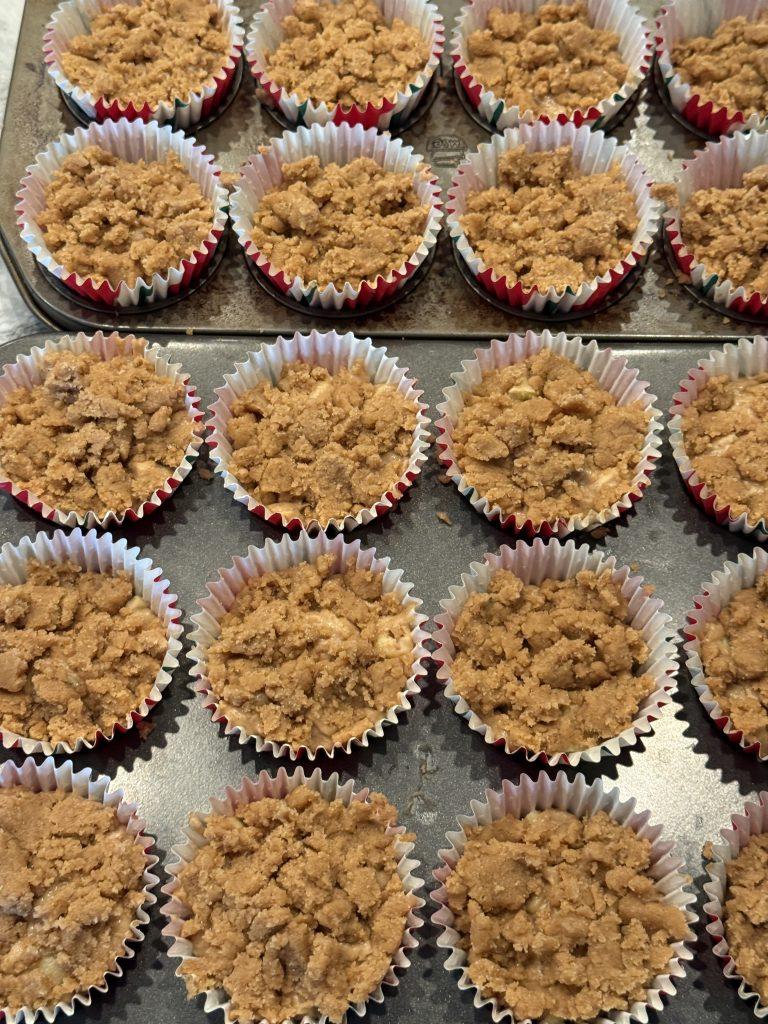 Apple Cinnamon Crumb Cake Muffin Recipe